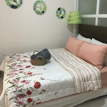 Sofia'S Tagaytay Getaway Apartment Tagaytay City Exterior photo
